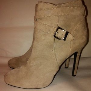 Forever 21 Suede Boot